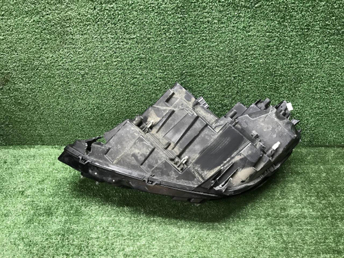 Фара правая Peugeot 3008 2 (2016-2020) LED