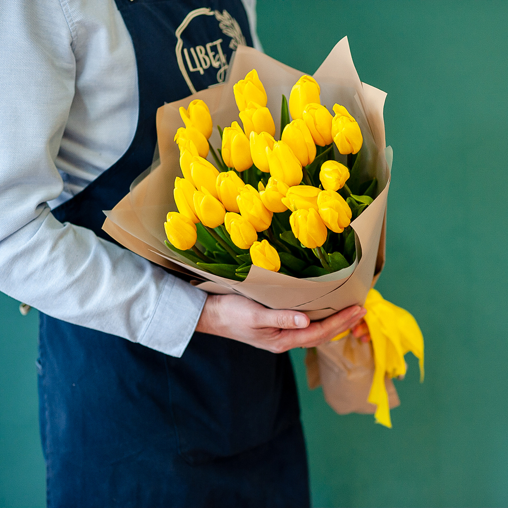 Желтые тюльпаны