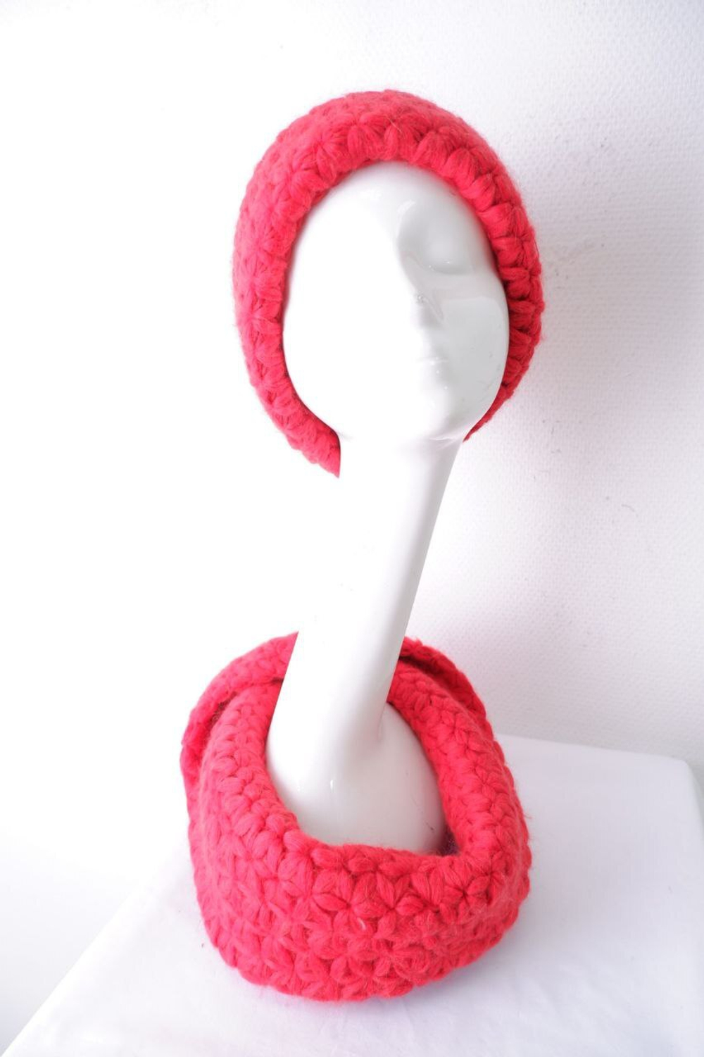 Комплект шапка и снуд