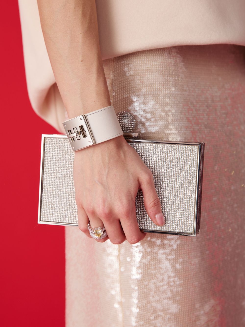 MISTRESS БРАСЛЕТ 14 MILK