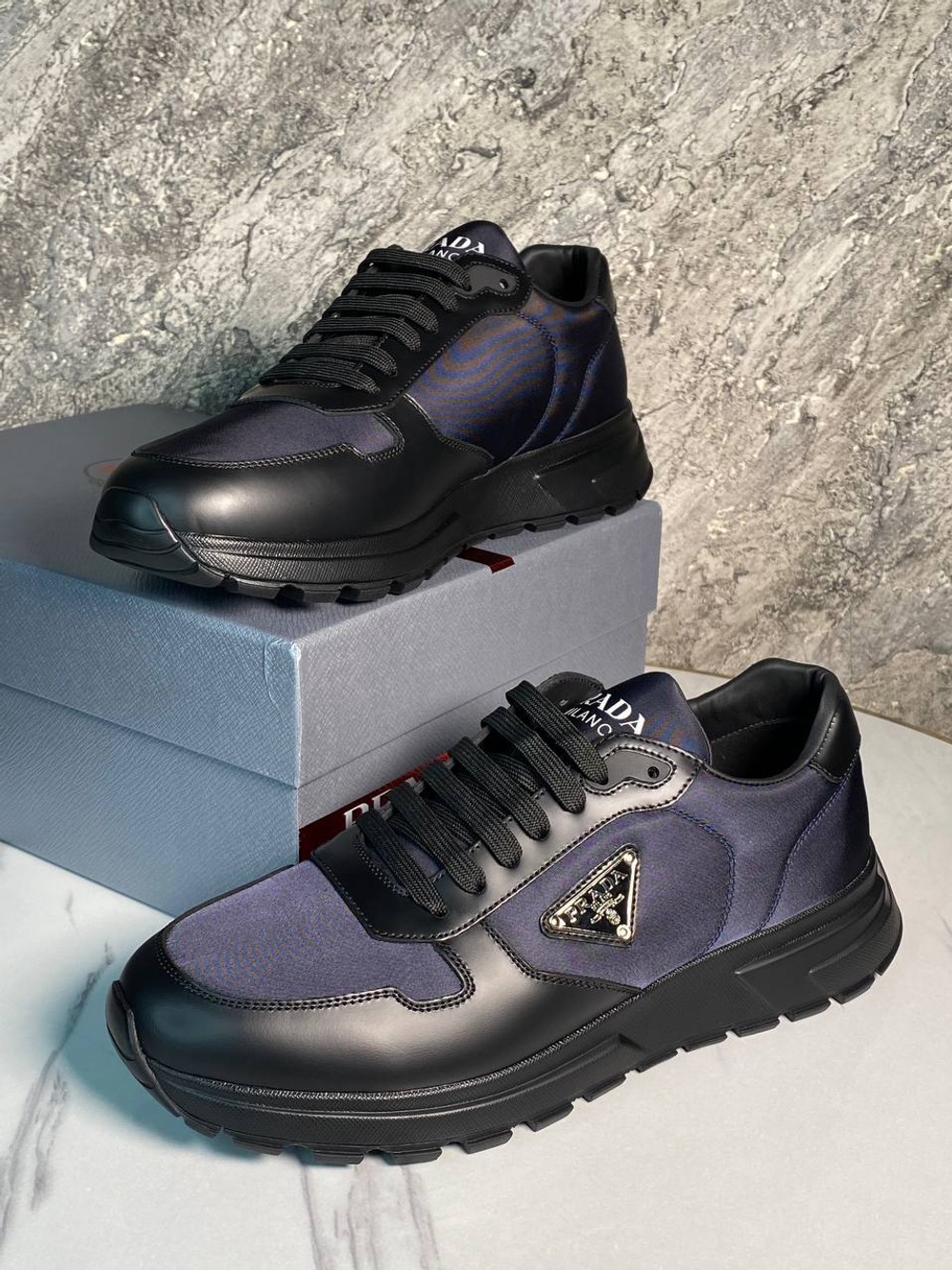 Кроссовки Prada