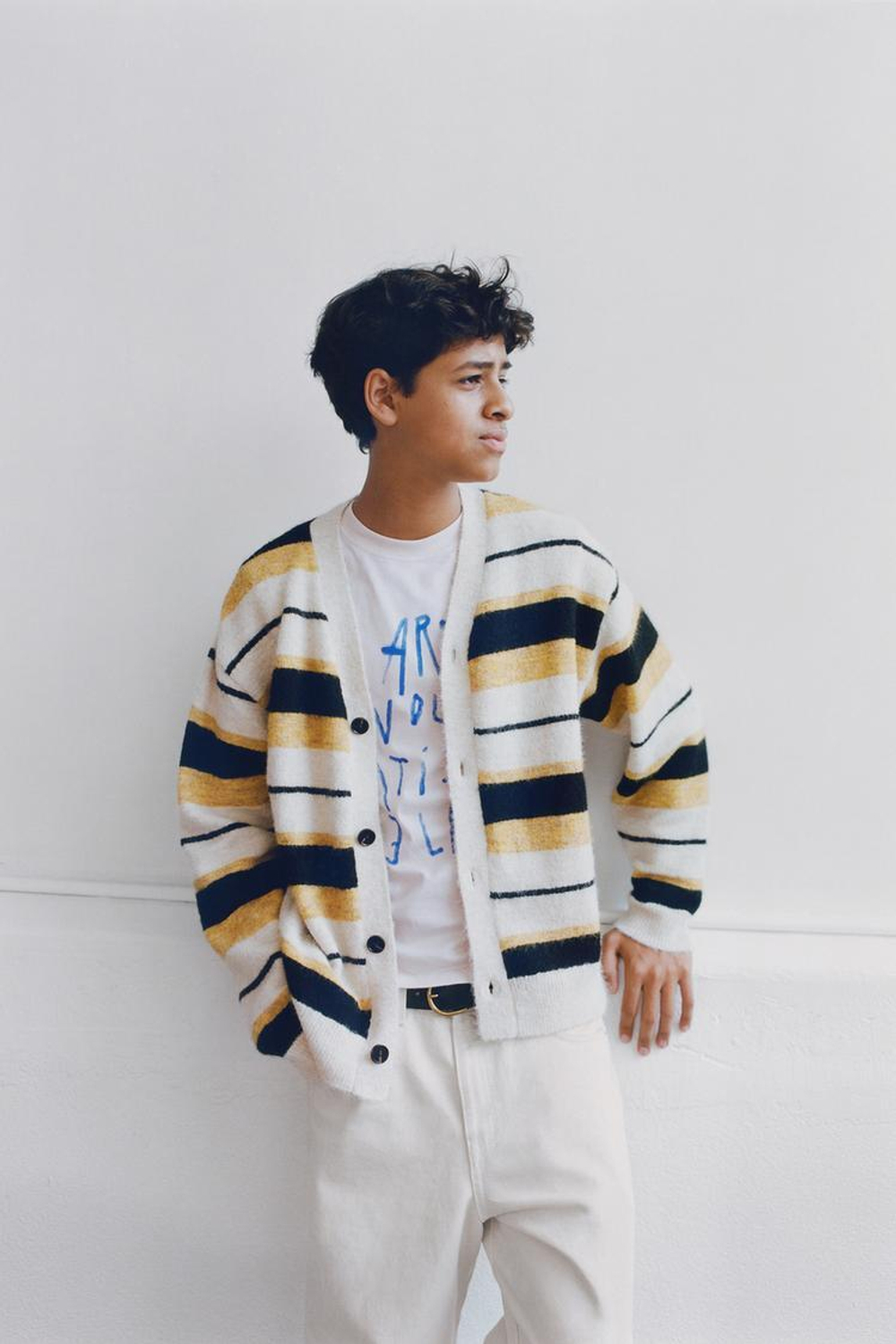 ZARA КАРДИГАН С V-ОБРАЗНЫМ ВЫРЕЗОМ, ПЕСОЧНЫЙ/ЧЕРНЫЙ