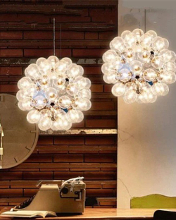 Эффектная дизайнерская люстра с прозрачными стеклянными плафонами в форме шаров ✨