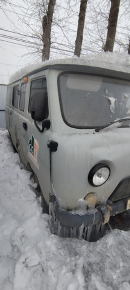 UAZ 3909* Грузопассажирский 390995-04 (Фургон, 6+1 мест, без ABS, Бензиновый, 2,7 л, 112 л.с.)