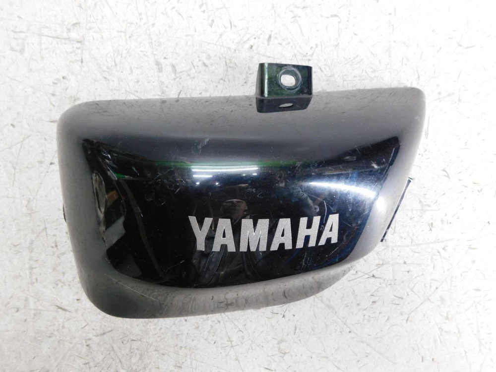 Пластик боковой левый Yamaha XV400 Virago 2GV-21711 031828