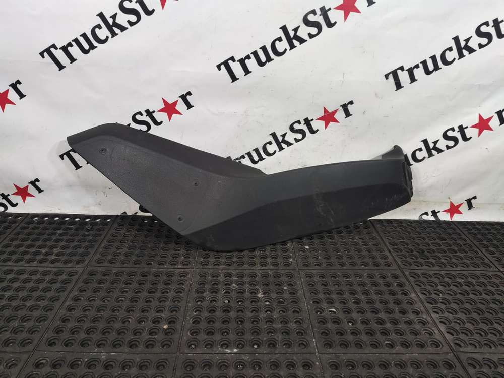 Крышка торпедо верхняя левая 2023г.