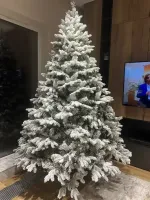 заснеженная камчатская ель искусственная