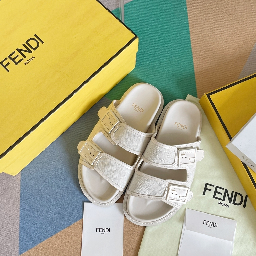 Fendi Feel Slides