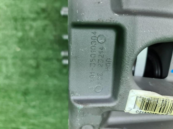 Кулак поворотный левый Lixiang L9 (2022-н.в.)