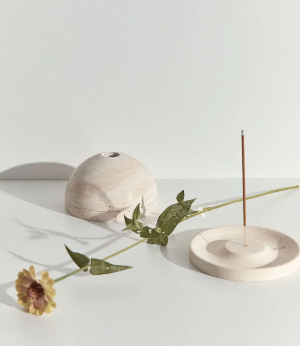 Addition Studio Horizon Incense Burner Travertine — держатель для благовоний