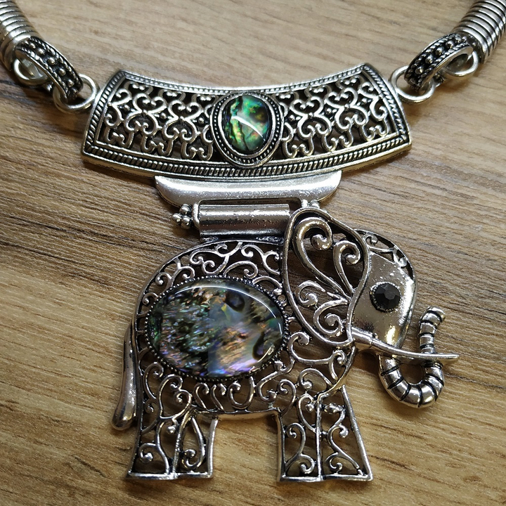 Подвеска Египет Слон в металле с перламутром гелиотис, 6,3x5,2x46 см