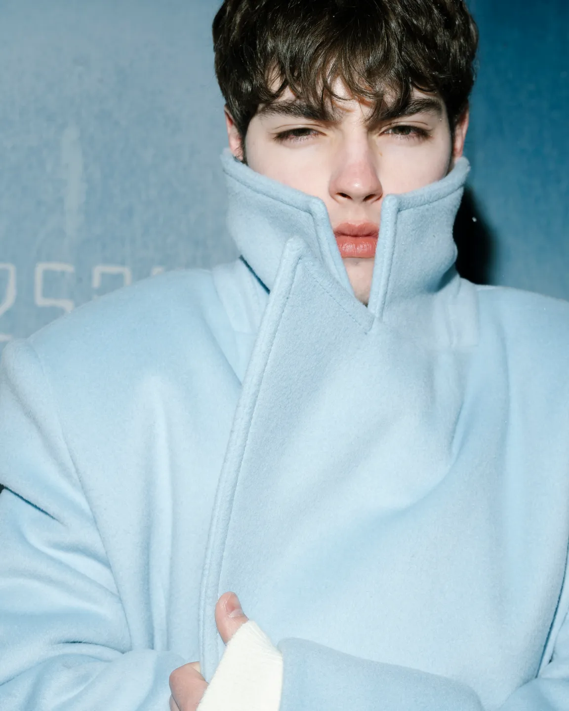 Голубое пальто 