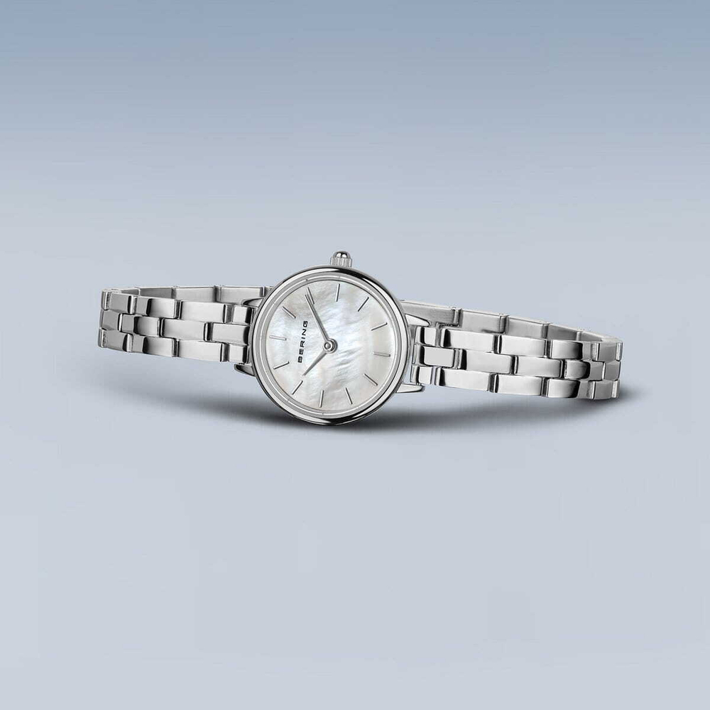 Женские наручные часы Bering 11022-704