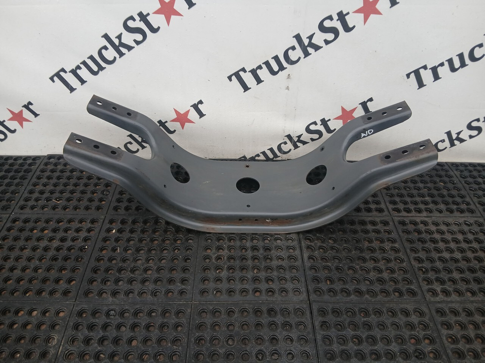 Траверса рамы поперечная