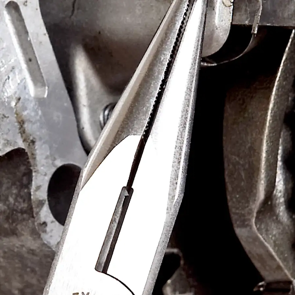 Длинногубцы чернёные 160 мм Knipex 25 02 160