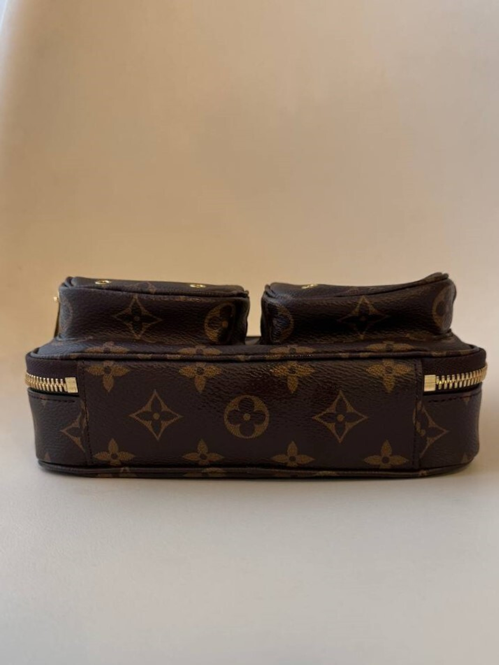 Сумка Louis Vuitton Utility Crossbody