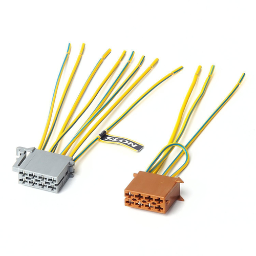 Колодка с проводом к радиоаппаратуре (питание)