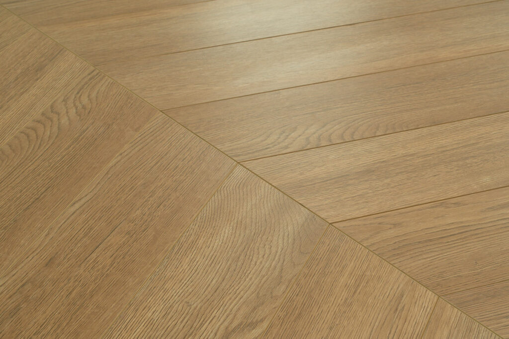 Ламинат CBM Chevron 12 мм 601А/С Дуб Шумавский 1.996 м2