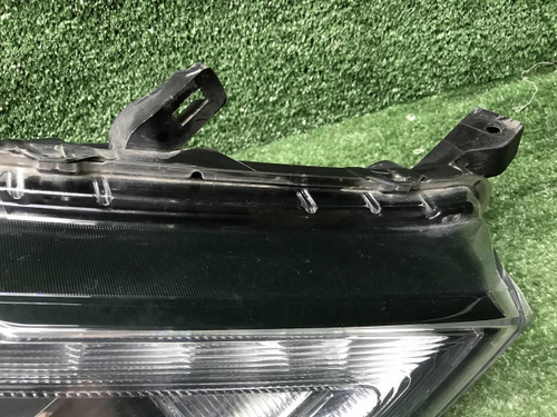 Битая Фара правая Nissan Qashqai J11 13-19 галоген
