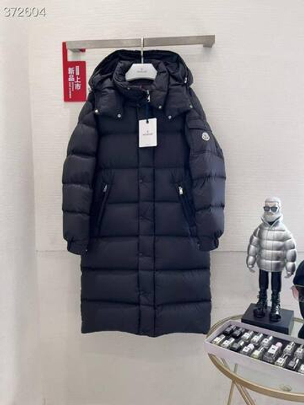 Пуховик Moncler