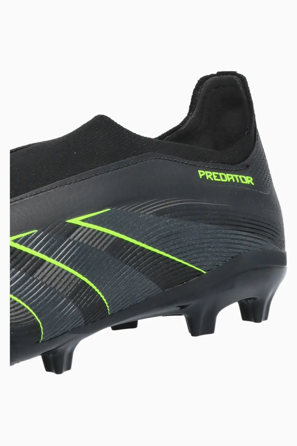 Бутсы adidas Predator League LL FG/MG - черный