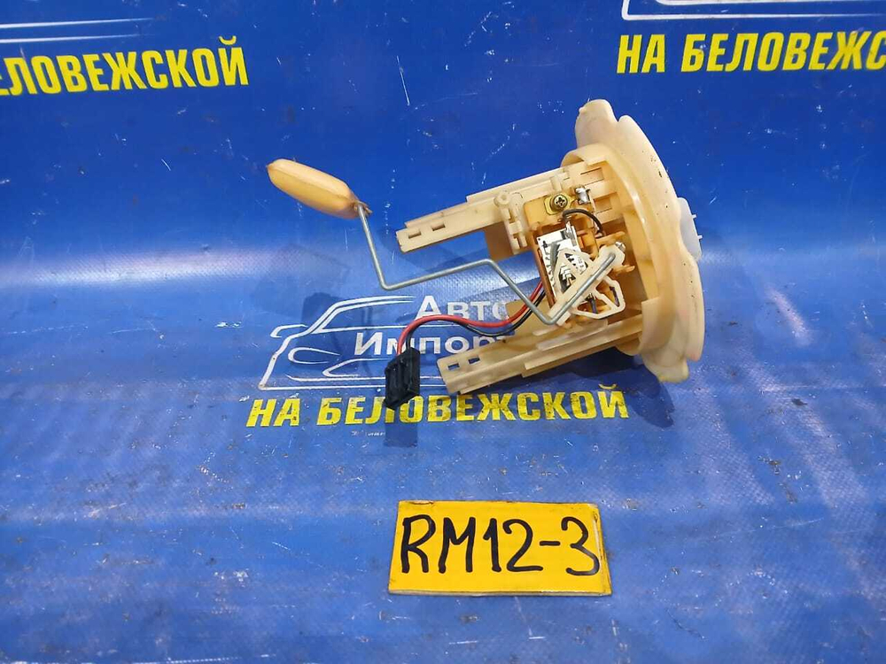 Датчик уровня топлива NISSAN LIBERTY 2002