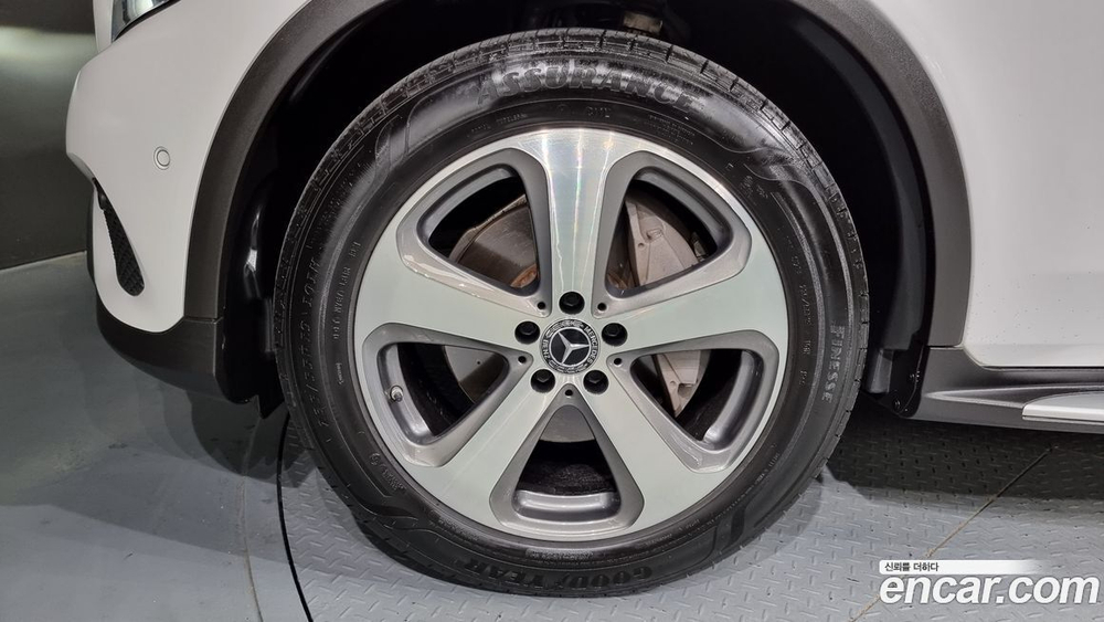 Mercedes-Benz GLC-Class X253 GLC300 4MATIC (09.2019)