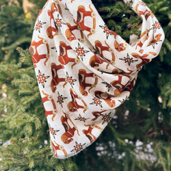 Шаль 120*120см, ЛОШАДКИ на белом