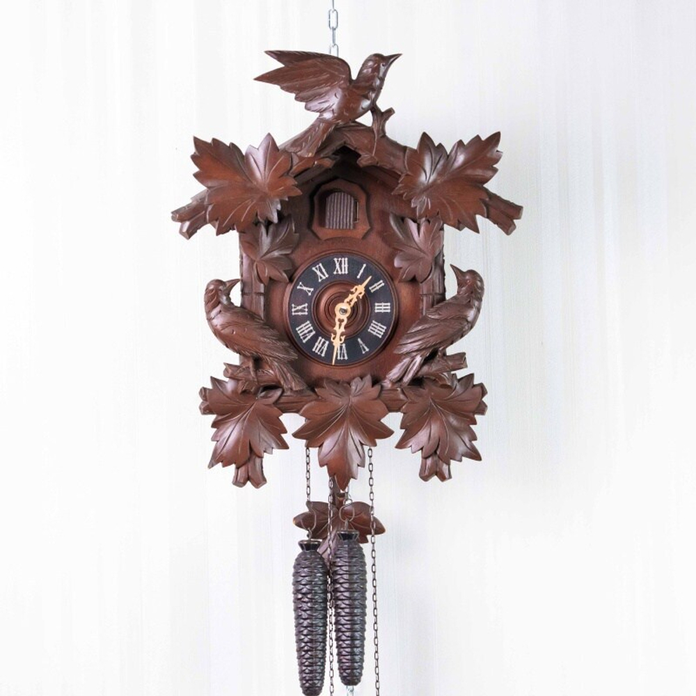 Настенные часы с кукушкой