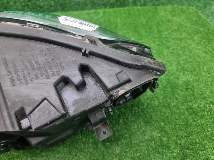 Фара правая Volvo V90 2 (2020-н.в.) LED