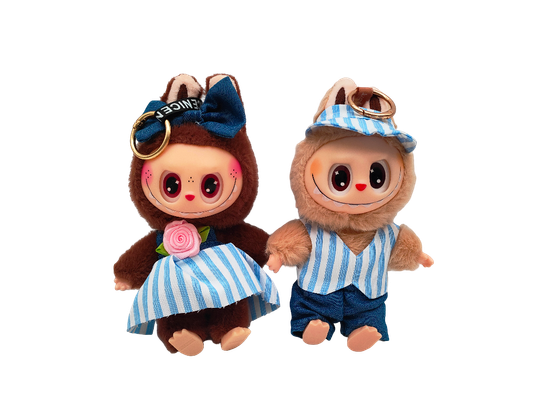 Мягкая игрушка брелок Лабубу Мальчик/Девочка в наряде 17см