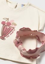 футболка с леггинсами и повязкой на голову