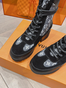 Louis Vuitton Laureate Desert Boot