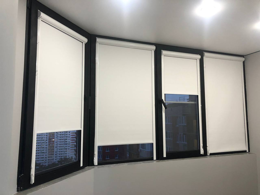 Рулонные шторы кассетные с направляющими