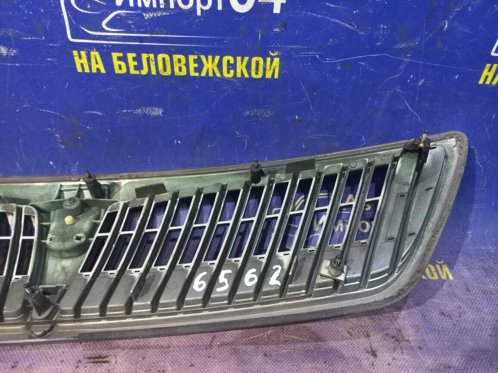 Решетка радиатора TOYOTA VISTA 1998-2003