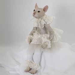 Кукла коллекционная Кошка Майя