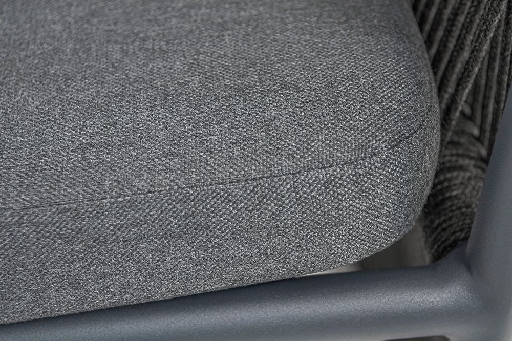 "Романо" стул плетеный из роупа, каркас алюминий темно-серый (RAL7024) муар, роуп темно-серый круглый, ткань темно-серая 027