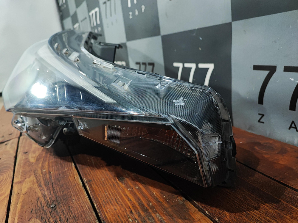 Фара правая Hyundai Elantra 7 (CN7) 20-нв Б/У Оригинал 92102AA000