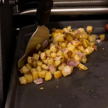Скребок для планчи, Broil King
