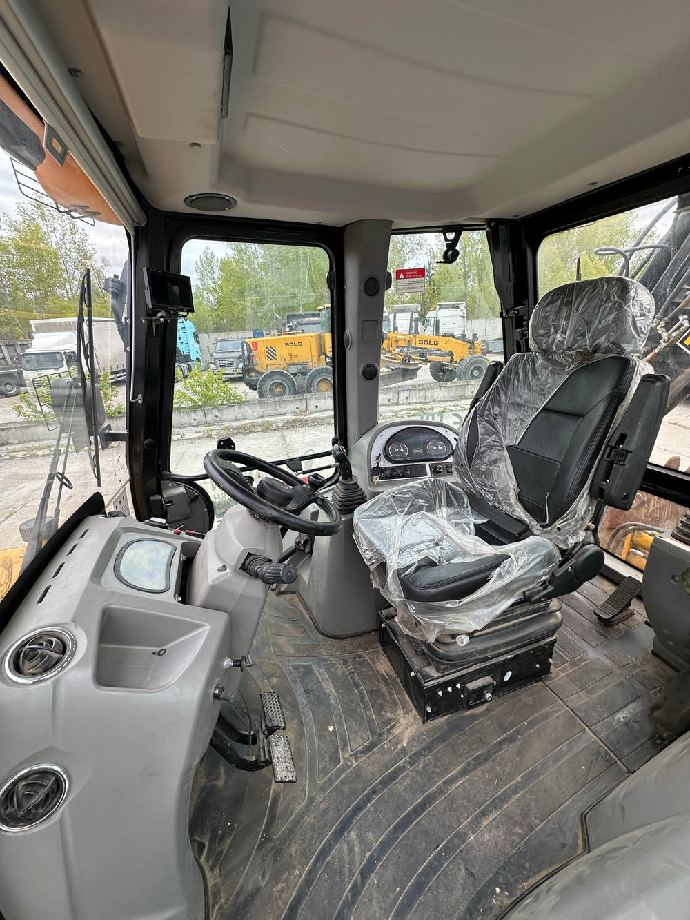 SHANMON 388 Экскаватор-погрузчик 388H (Дизельный, 4,8 л, 102 л.с., АТ)