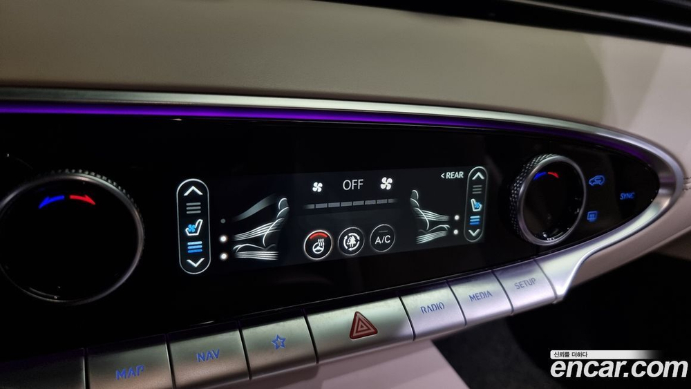 Genesis GV70 2.5T Бензин AWD (05.2022)