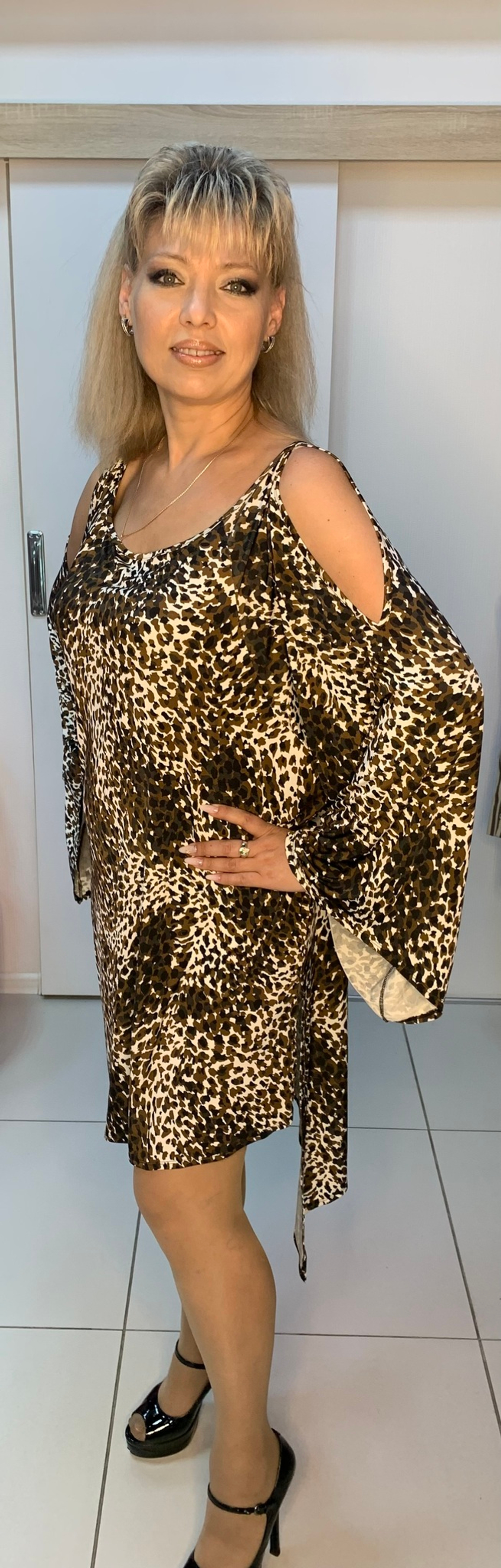 Туника-платье с "вынутыми" плечиками