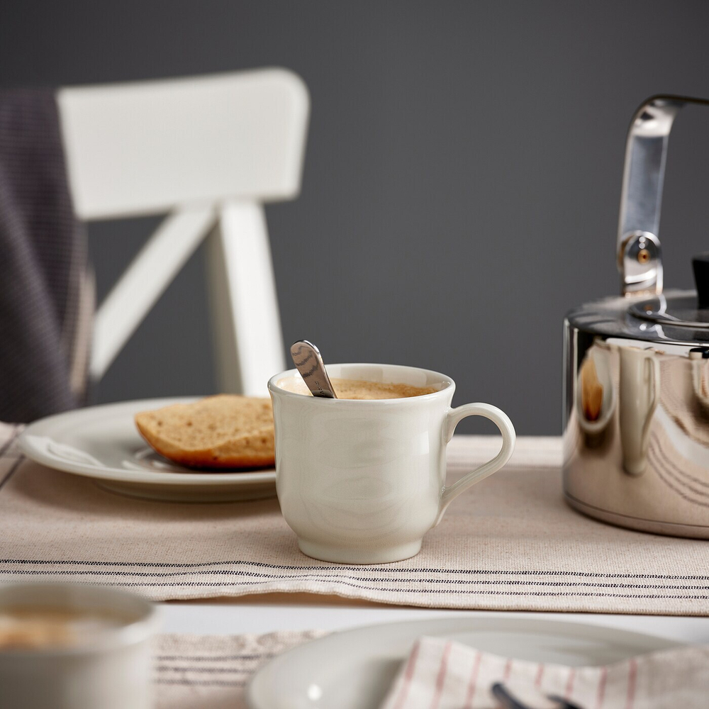 IKEA SANDSKÄDDA  (ИКЕА САНДСКÄДДА)  -  Кружка, светло-серо-бежевая, 27 мл