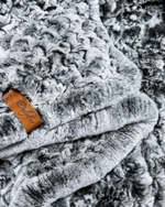 "Вязаный" плед из натурального меха рекс 240*220 см (серый сноутоп, окрас меха в два тона)