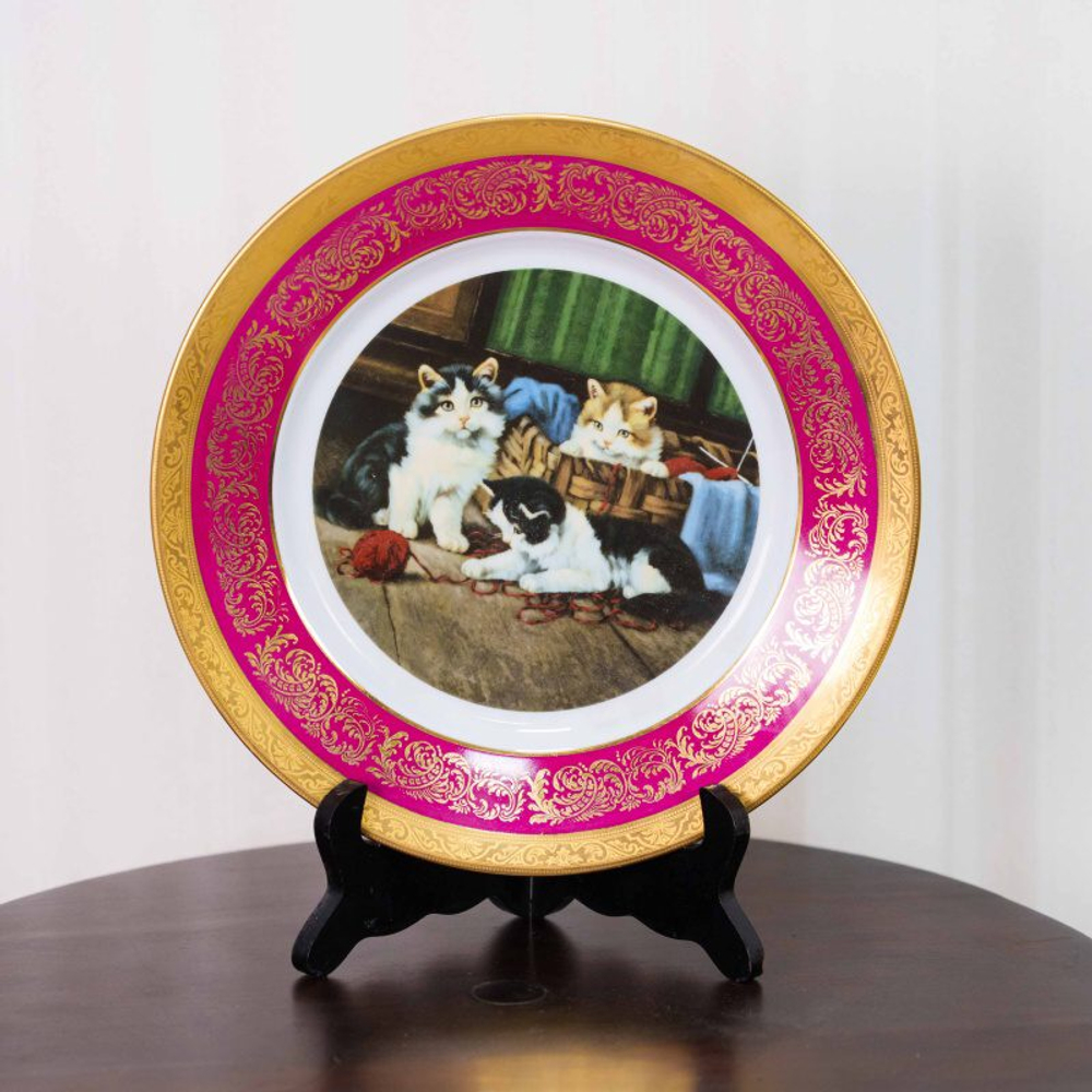 Декоративная тарелка «Пушистая компания»