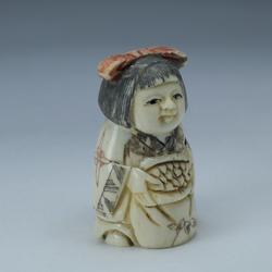 Нэцкэ Девочка с мешком риса