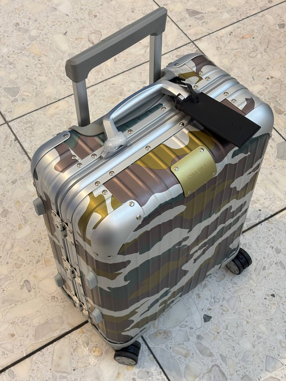 Чемодан Rimowa