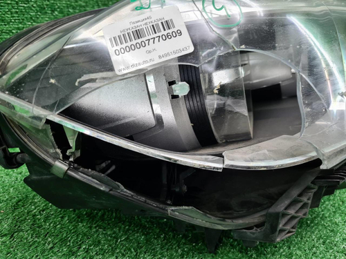 Битая Фара правая BMW X5 F15 (15-18) Adaptive LED