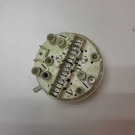 Прессостат для стиральных машин Electrolux 132082230 б/у