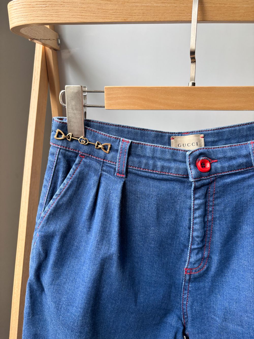 Джинсовые шорты Gucci, 152